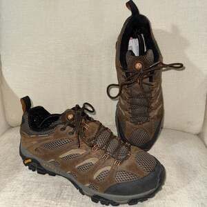 Merrell Moab 2 Ventilator Low-Top Hiking Shoes Men's Size 11 Earth Mesh Vibram